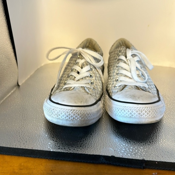CONVERSE All-Star sneakers. US size 8. Appears to have been very lightly used.​ - Picture 1 of 7
